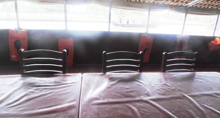 Snehadhare Houseboat, Alleppey 4